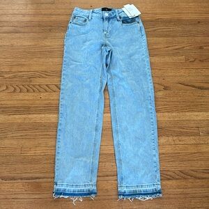 TT Studios Jeans